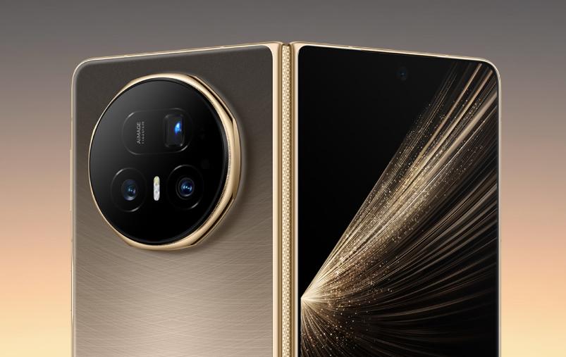 HONOR Magic V5